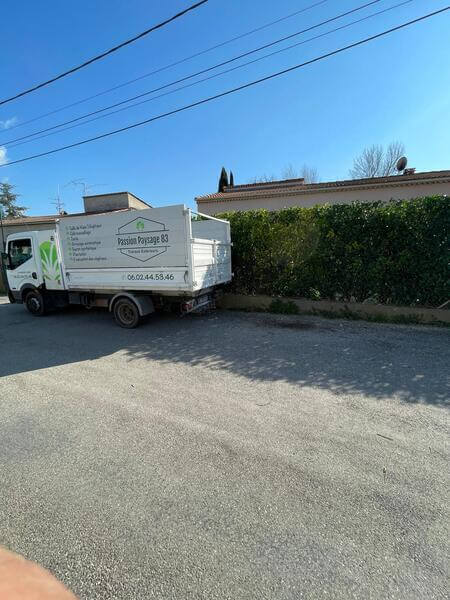 Avant après taille de haies jardinier Var